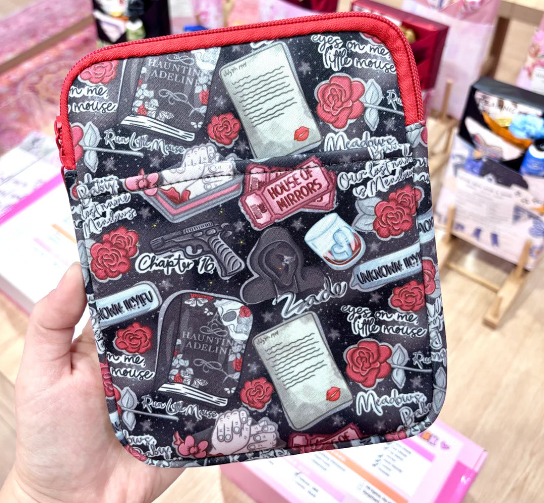 Haunting Adeline- Funda de Kindle