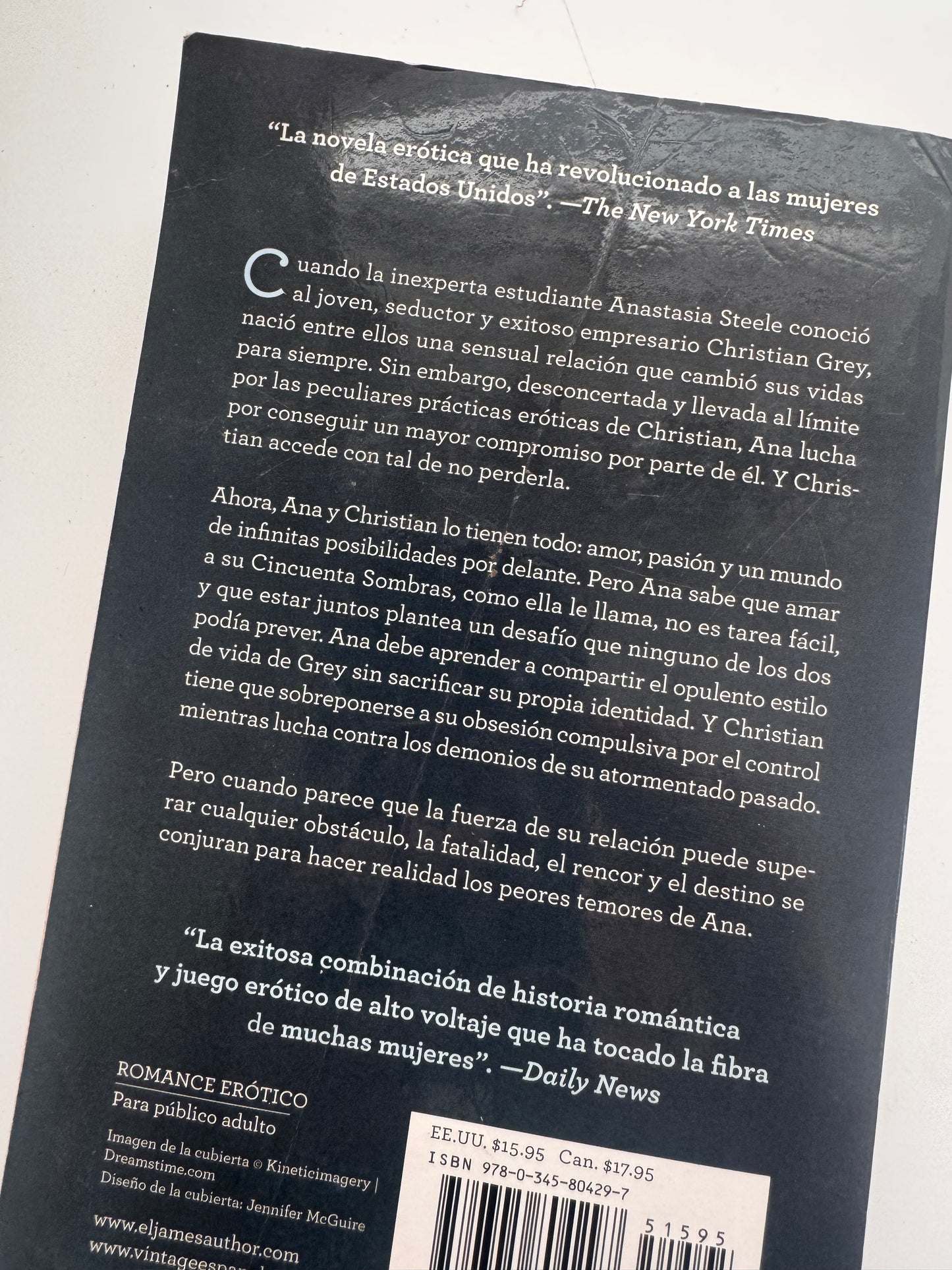 Cincuenta sombras liberadas- (libro usado o donado)