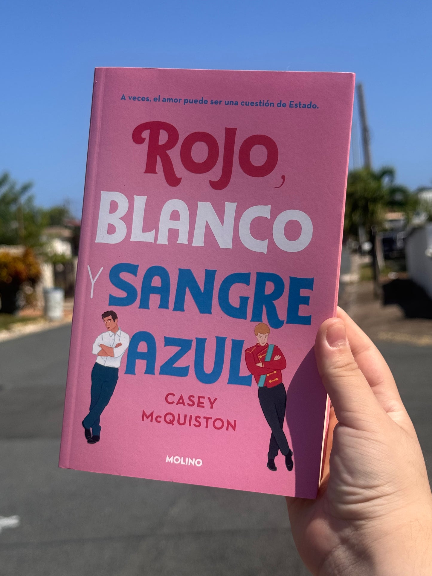 Rojo blanco y sangre azul- (libro usado o donado)