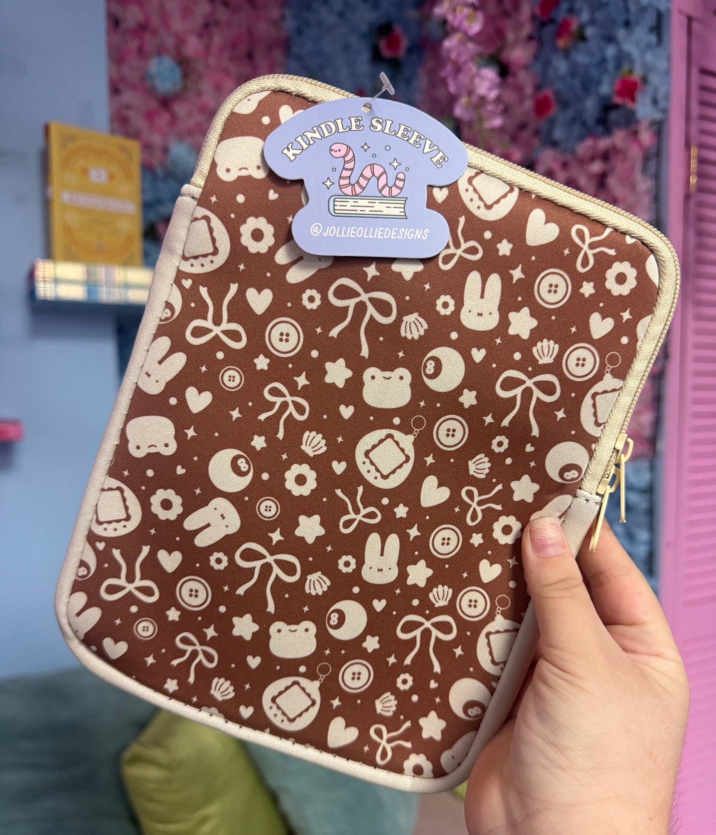 Tamagotchi y sapitos- Funda para Kindle