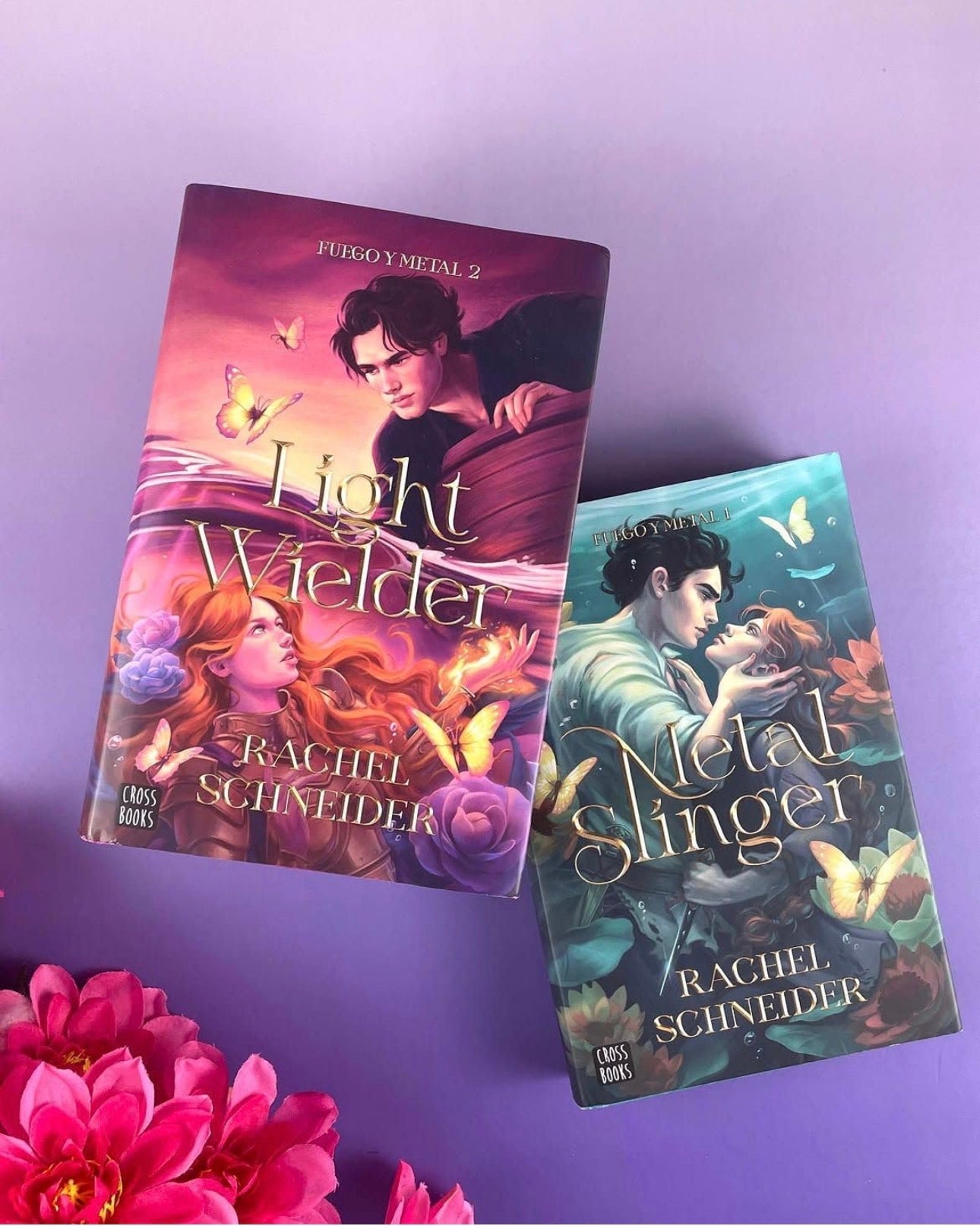 Fuego y metal 2. Light Wielder: Edición con cantos tintados- Rachel Schneider