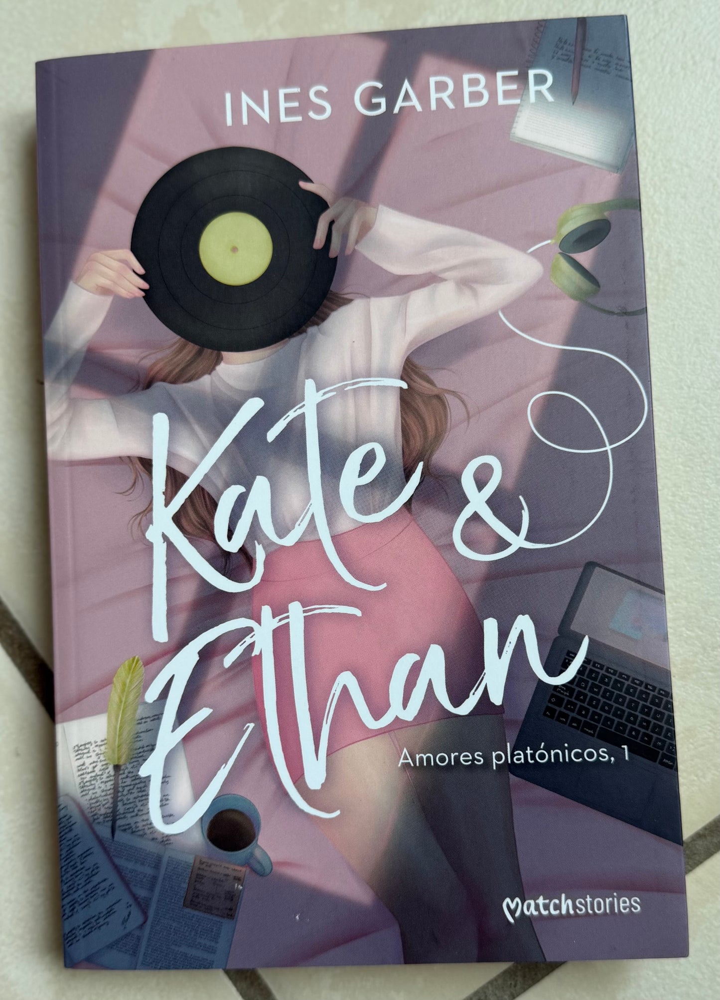 Kate & Ethan- (libro usado o donado)