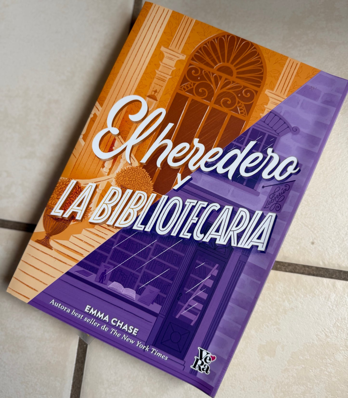 El heredero y la bibliotecaria- (libro usado o donado)