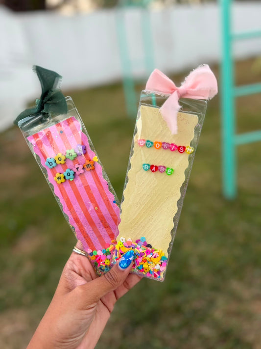 Bookmark Shaker- bookmark hecho a mano.