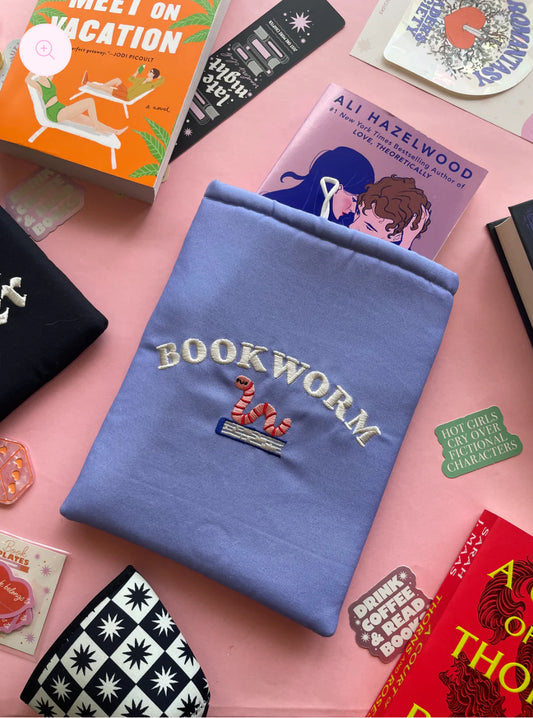 BOOKWORM EMBROIDERED- Funda literaria