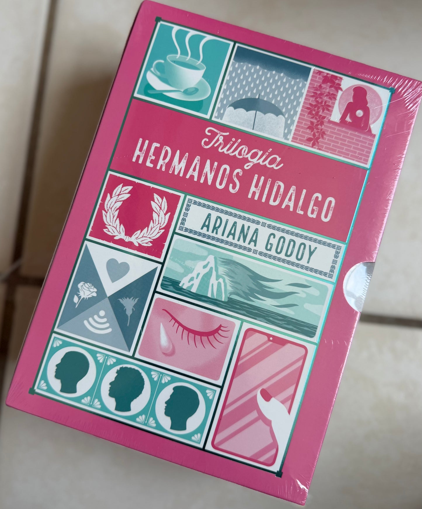 Trilogía hermanos Hidalgo (Box set 3 libros)- (libro usado o donado)