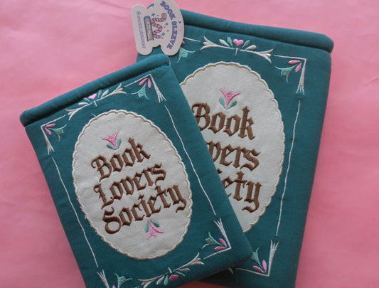 BOOK LOVER'S SOCIETY EMBROIDERED- Funda para libro
